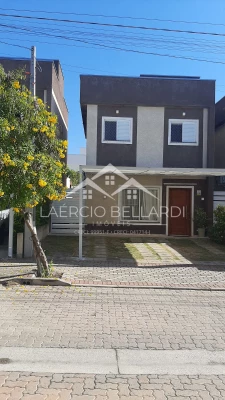 Foto 1: Casa de 3 quartos, 90m² no bairro Piracangaguá II, em Taubaté